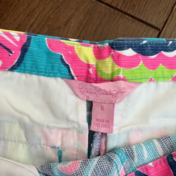 Lilly Pulitzer Scalloped Hem Shorts - Picture 2 of 4